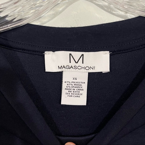 M Magaschoni Size XS dark blue cropped pullover - Picture 3 of 8